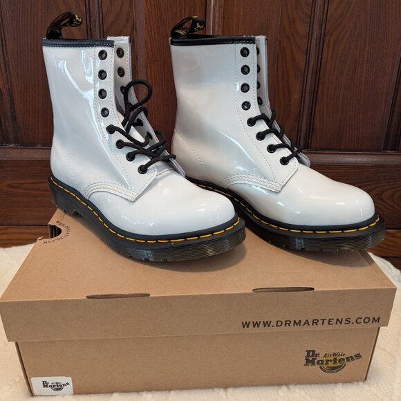 NEW Dr. Martens 1460 White Patent Leather Lace Up Boots - Picture 3 of 7